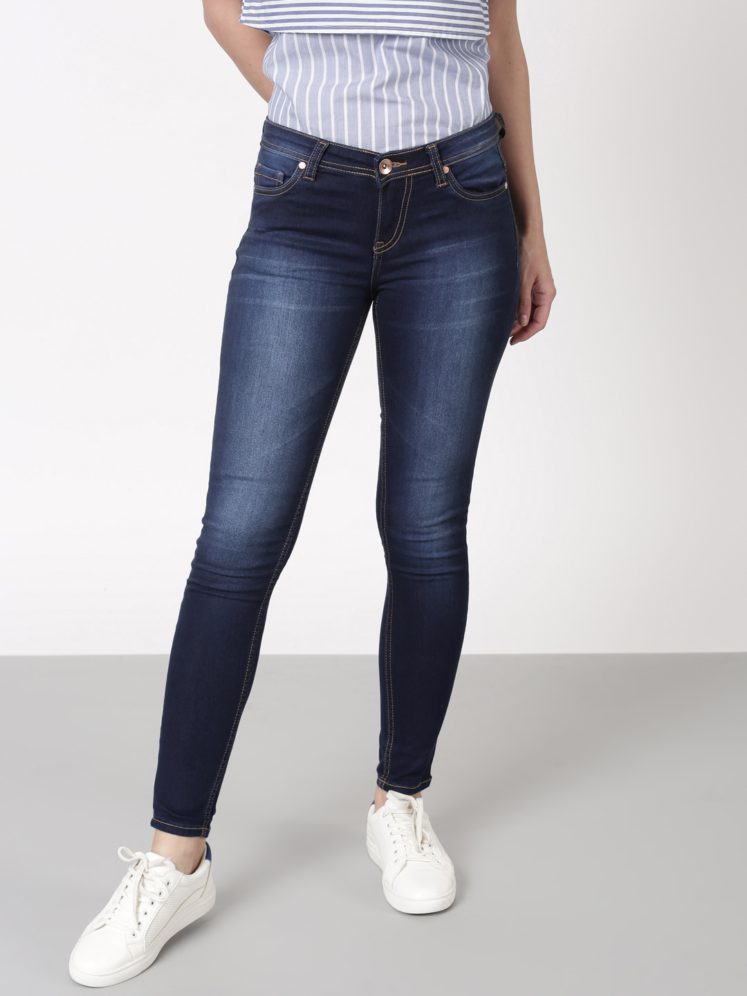 ether Women Blue Skinny Fit Low-Rise Clean Look Jeans Price in India