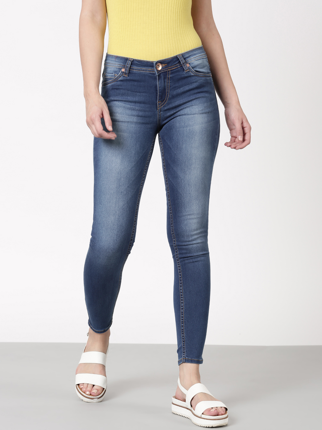 ether Women Blue Skinny Fit Mid-Rise Clean Look Jeans Price in India