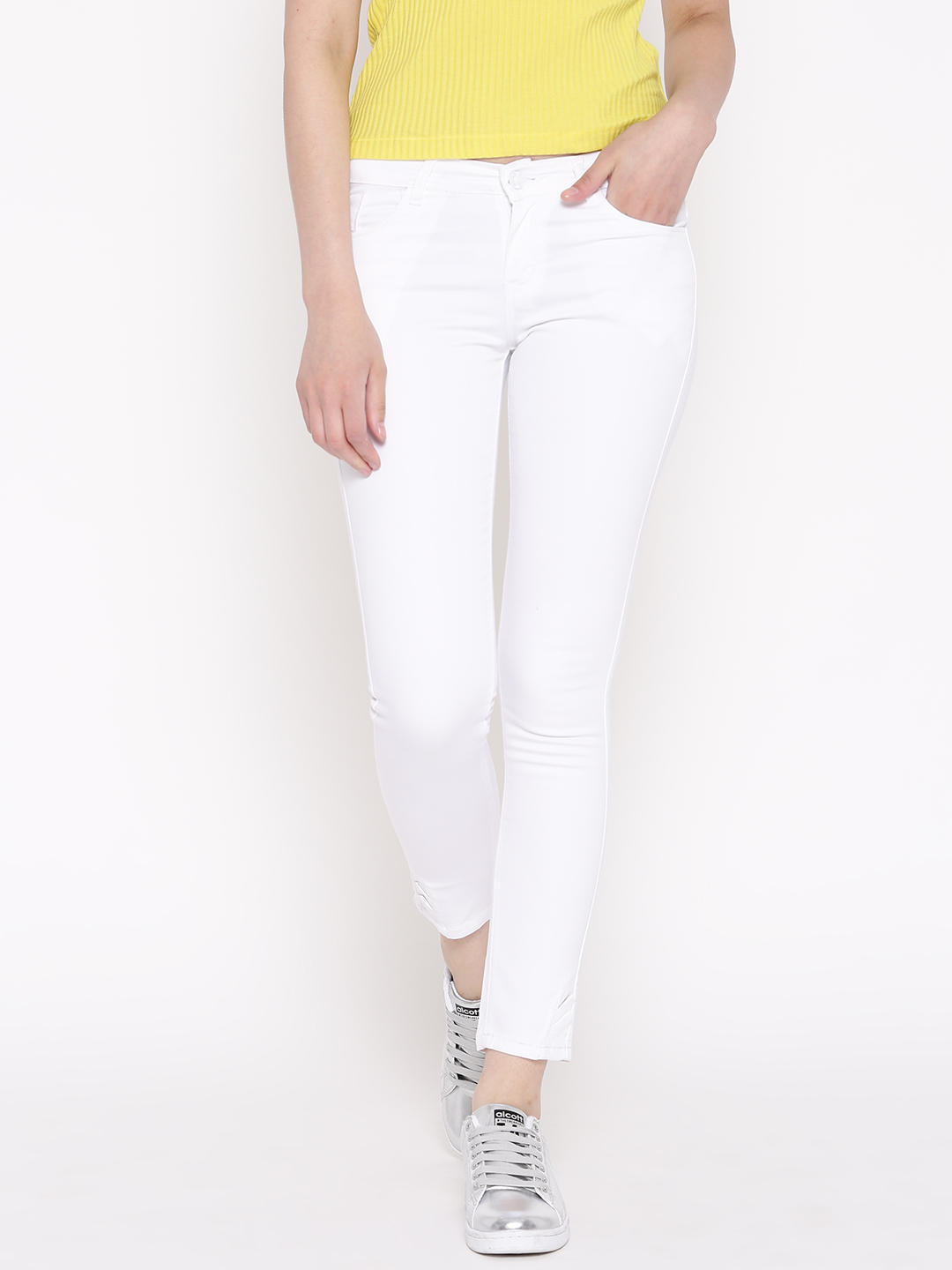 Devis Women White Slim Fit Solid Regular Jeans Price in India