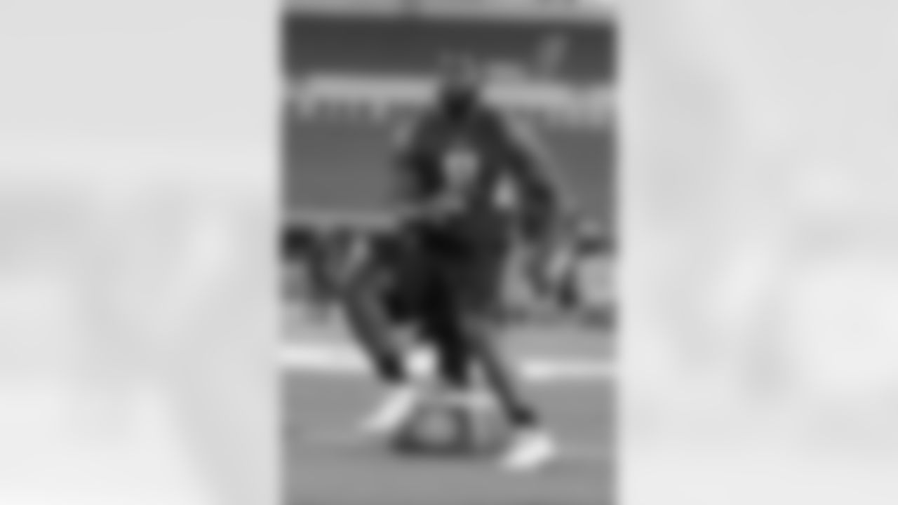 DT Adolphus Washington