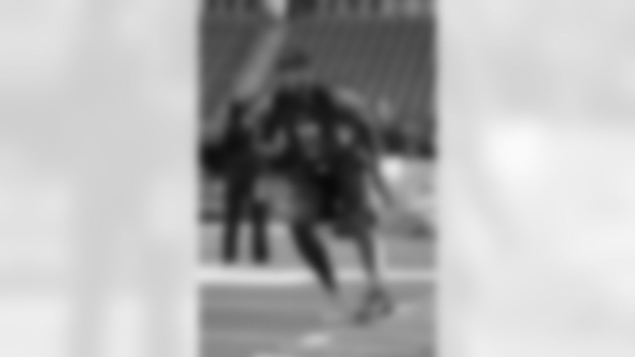 DE Shilique Calhoun