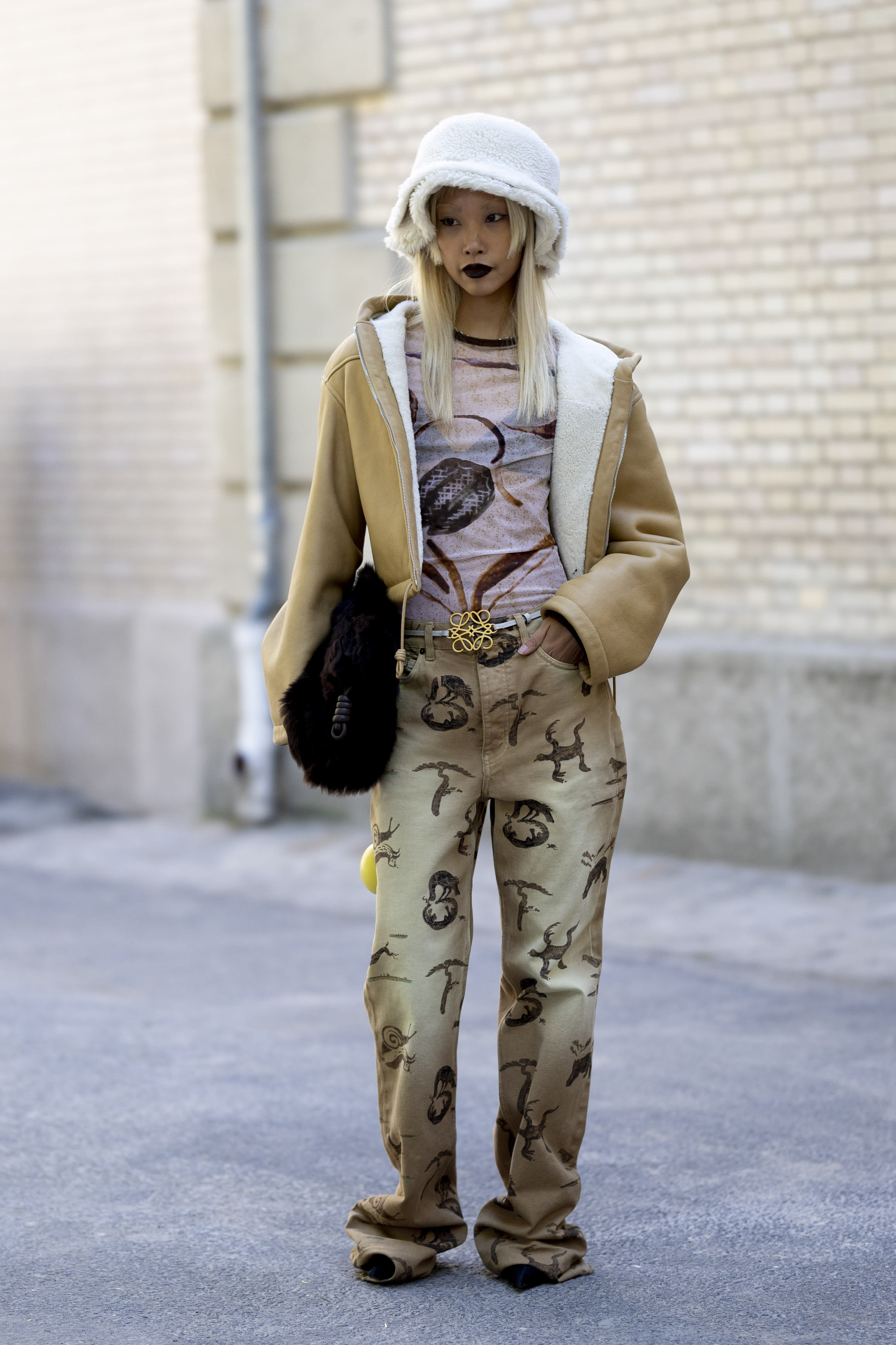 Women's streetwear outfit, Fendi bucket hat