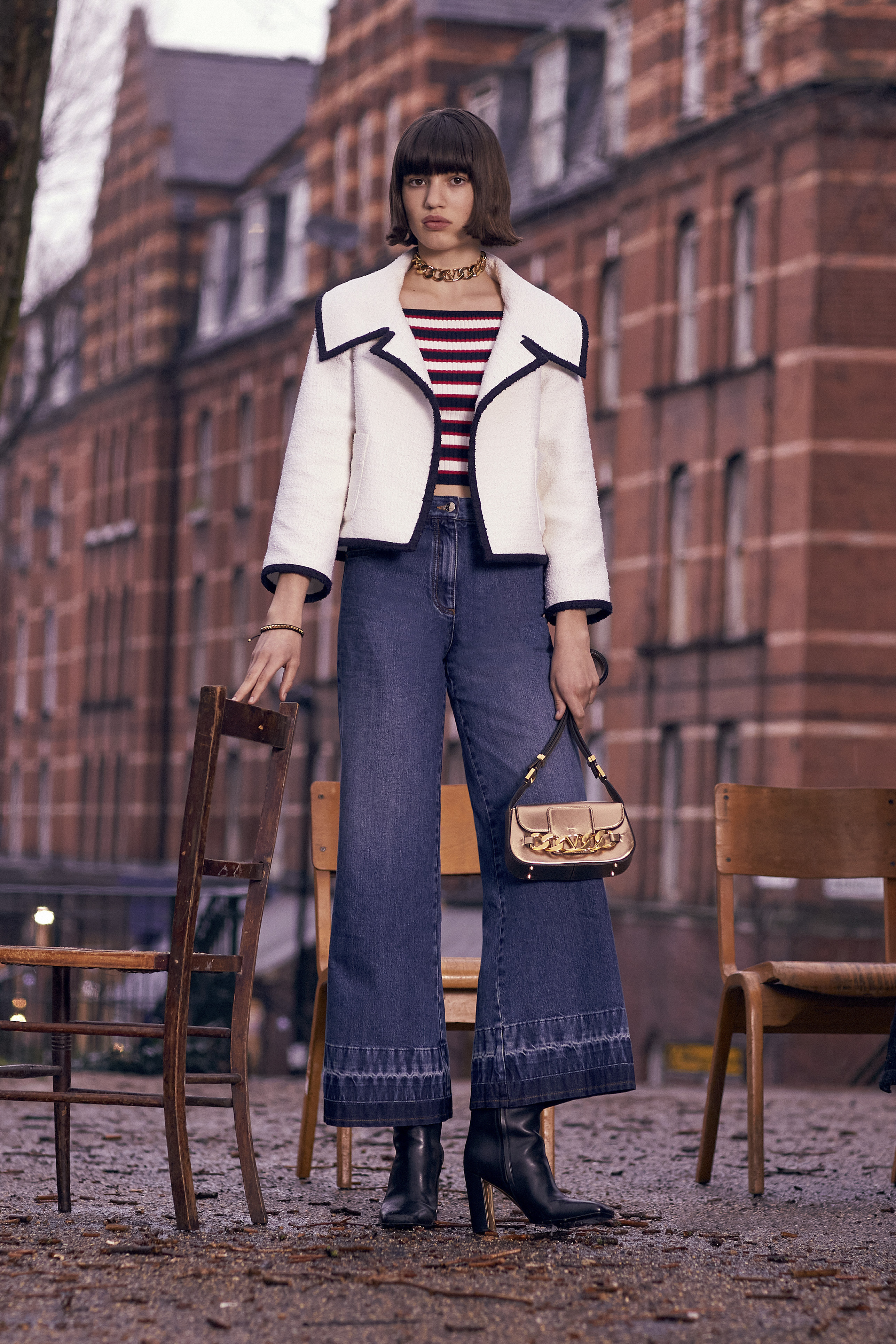 How to Wear Wide Leg Crop Jeans this Spring & Summer - Dressed for