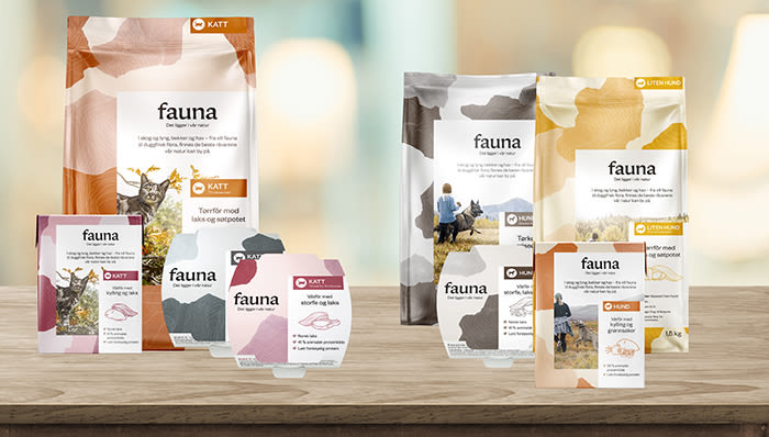 Nytt dyrefôr fra Norge: Fauna hundemat og kattemat Fauna er et nytt, norsk fôr til hund og katt som du får kjøpt i alle KIWI-butikker.