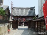 釘抜地蔵（石像寺）
