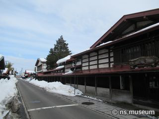 中町こみせ通り