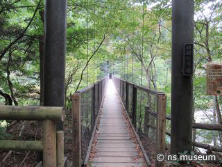 回顧の吊橋