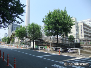 四反道跨線人道橋