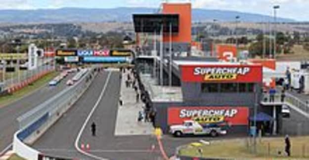 Pit Straight