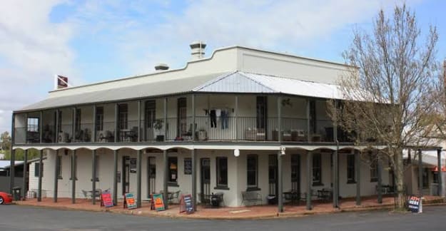 The Bowning Hotel