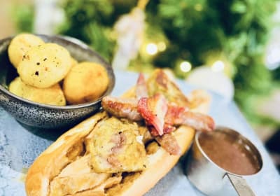 THE BRUNCH BEFORE CHRISTMAS