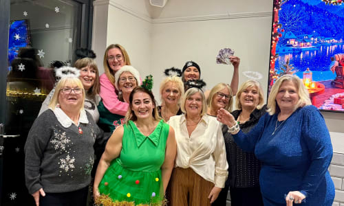 CHRISTMAS QUIZ & CHIPS