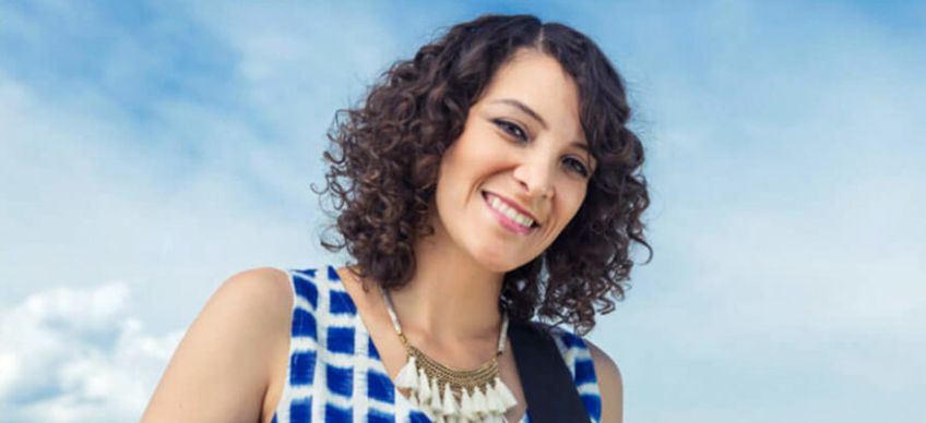 Gaby Moreno returns to the Latin Grammy Awards. 