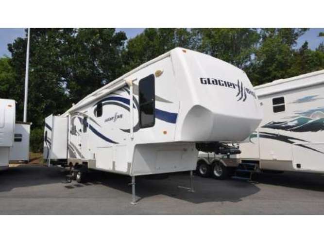 magnificent motor home with family-friendly amenities
