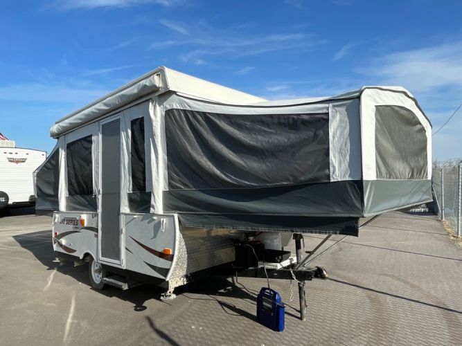 洛杉磯承載式露營車 | jayco jay 彈出式露營車