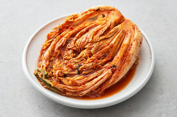 김