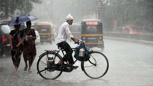 How companies helped employees in beating the Mumbai rains How companies helped employees in beating the Mumbai rains