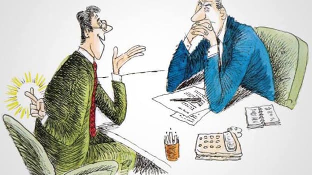 Costly mistakes candidates make during interviews – CareerBuilder Costly mistakes candidates make during interviews – CareerBuilder