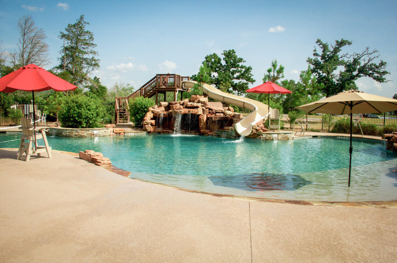 cross creek pool