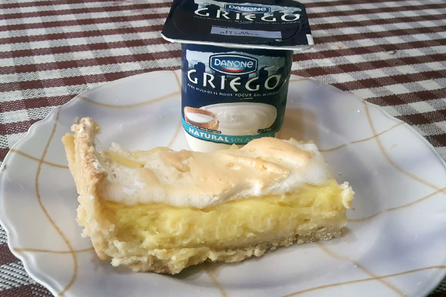 Cómo hacer un pie de limón con relleno de yogur Griego cookcina