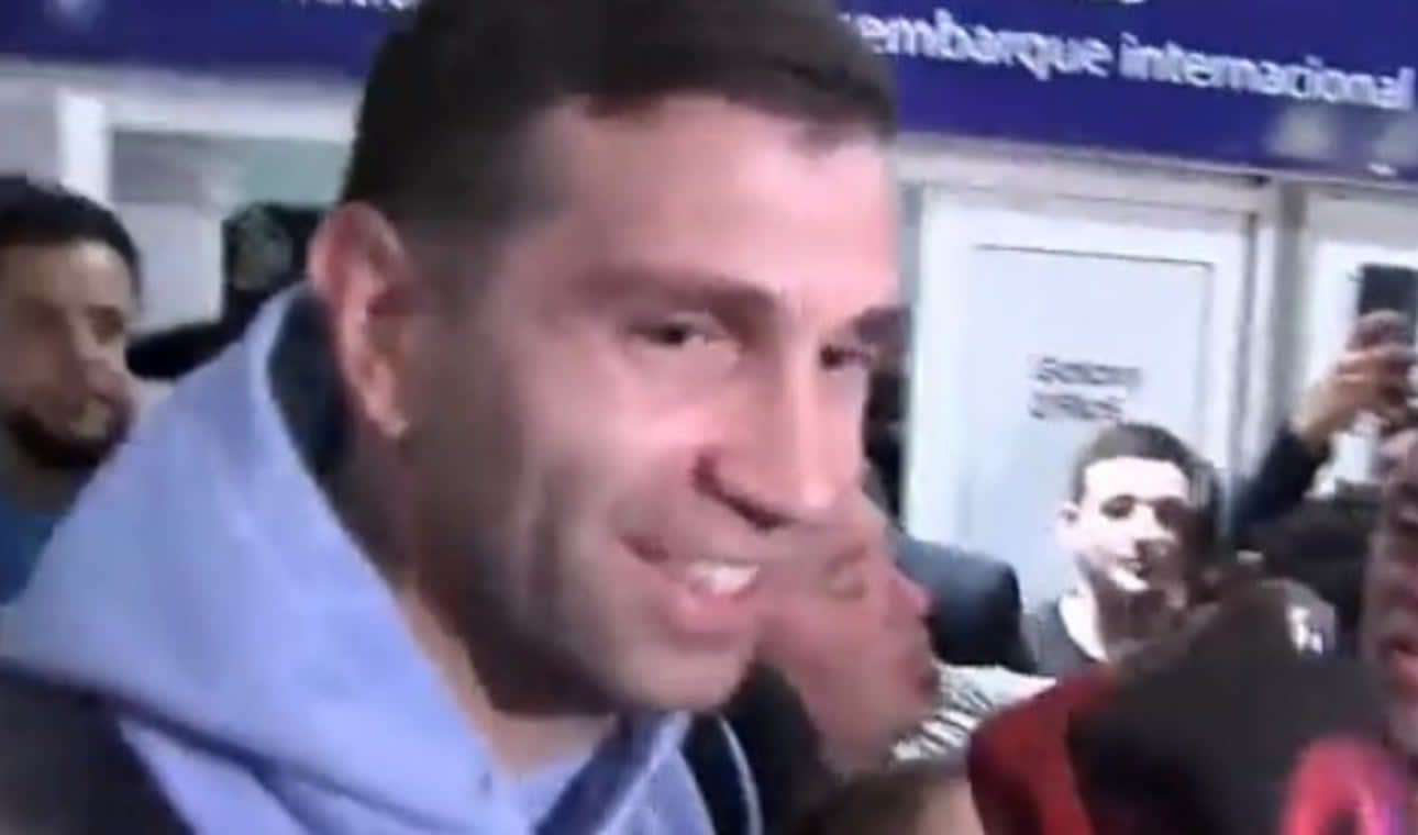Dibu Martínez le dedicó una linda frase a los argentinos