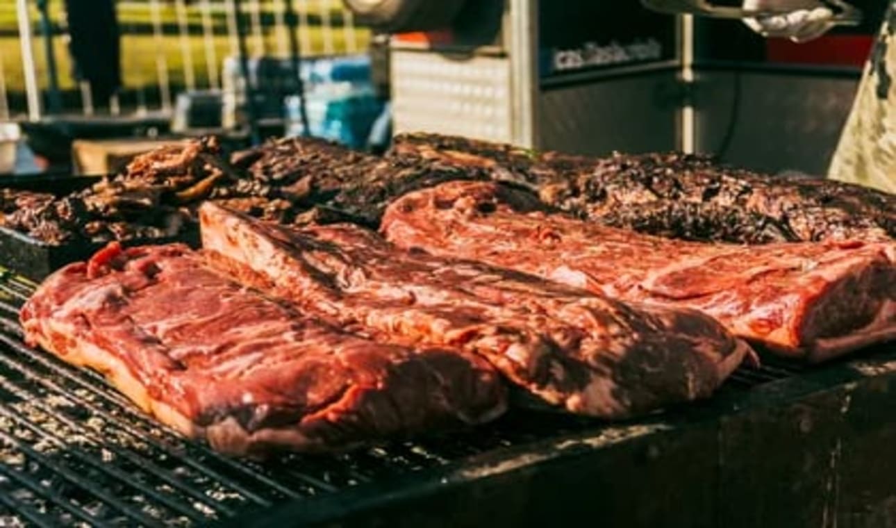 Menos asado, menos botellas