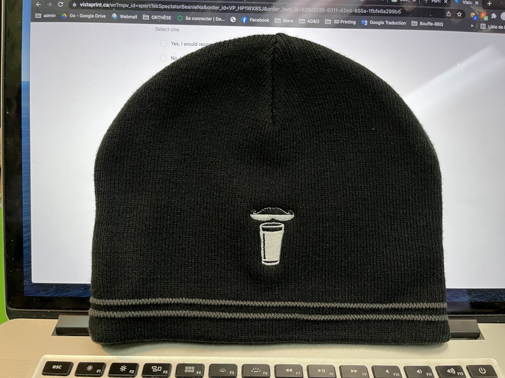 Would be 5 stars, but the logo is on the side not fornt