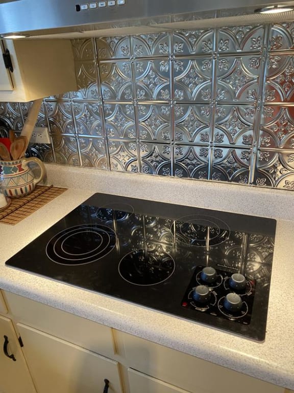 New cooktop! New cooktop!