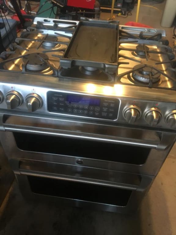GE Cafe 990 oven control board GE Cafe 990 oven control board