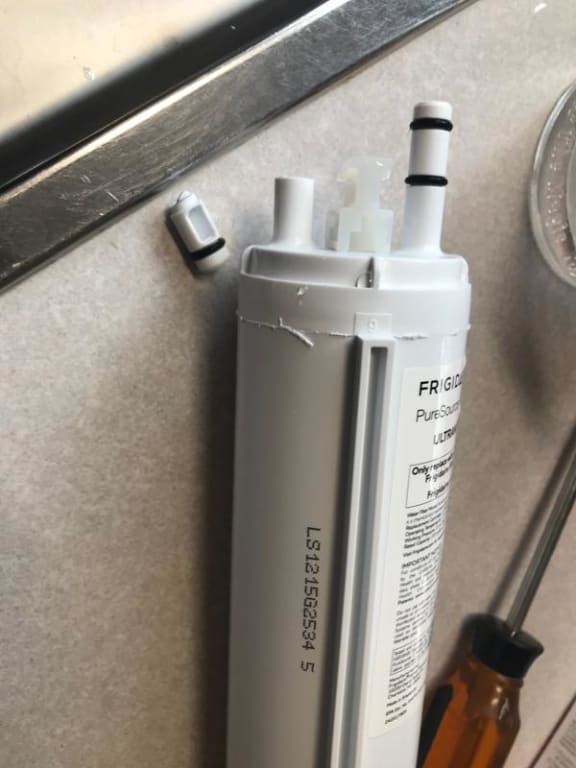 Broke off when I inserted it Broke off when I inserted it