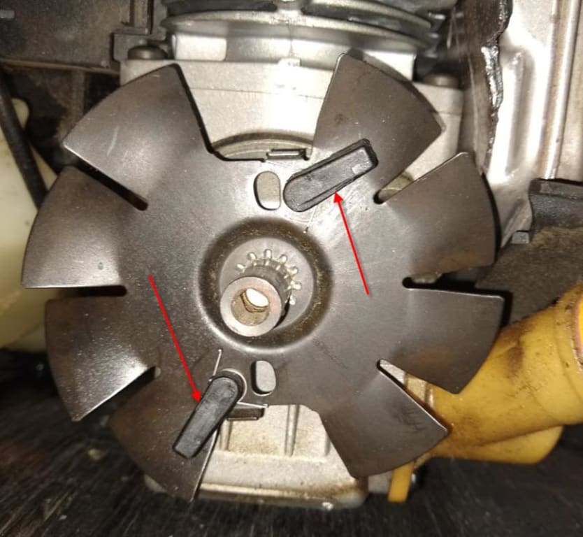 Need photo or diagram on how these spring loaded catch tabs are set up. Need photo or diagram on how these spring loaded catch tabs are set up.