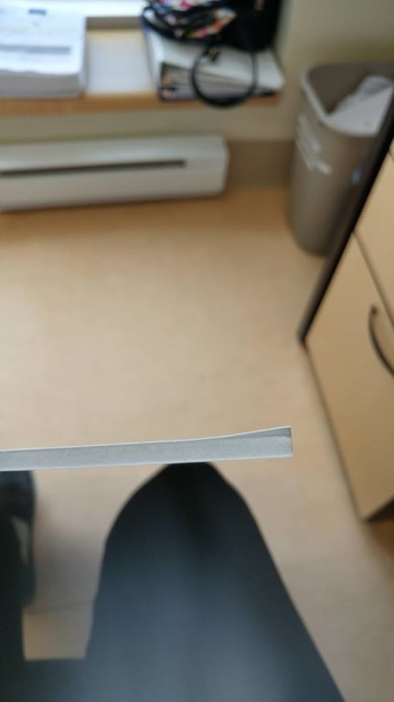 Belle qualité, mais coin décollé un peu