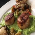 Scallops and spiralized zuccini cooked on Weber system 10