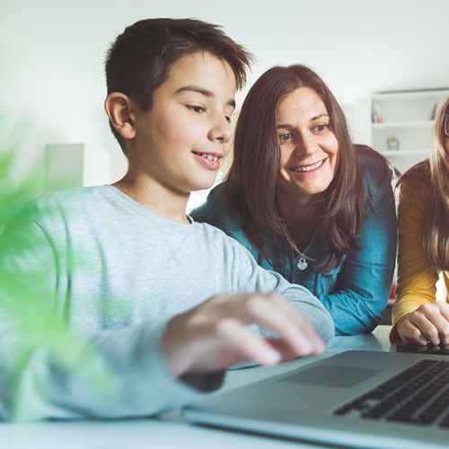Six questions to help teens stay safe in the digital age