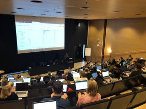 Senior Web Analyst Sanna Åman leading the class in Quru's GAIQ training.