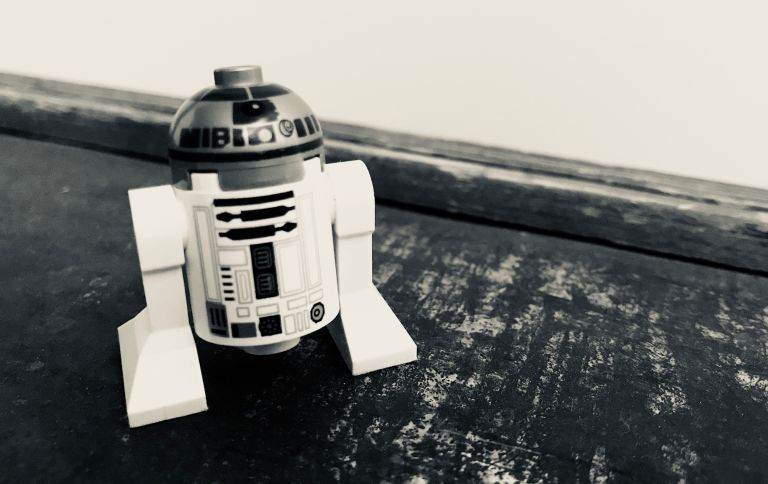 Analytiikka_Data_ja_Tarina_R2D2