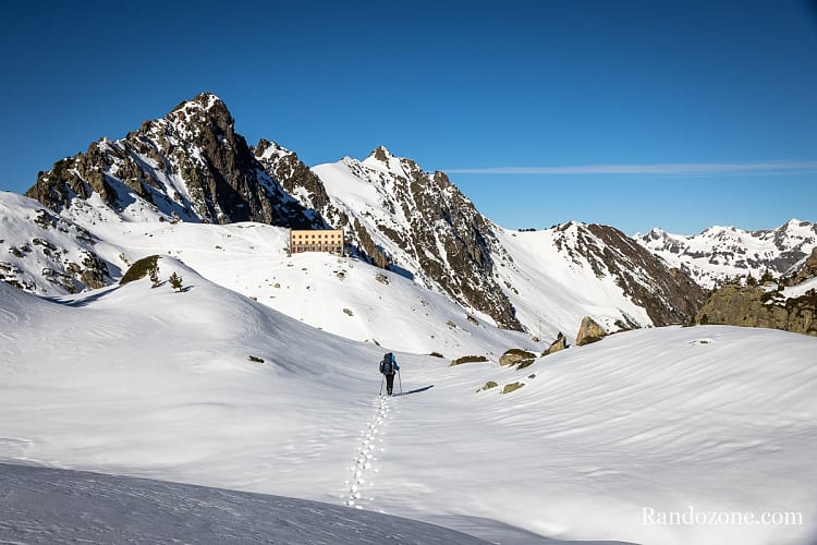 On se dirige tranquillement vers le lac de la Glère