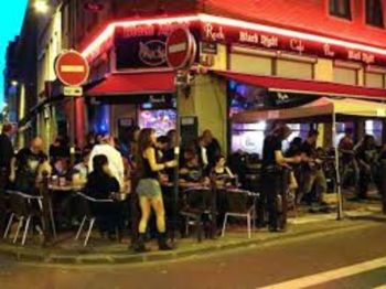 Le Black Night Rock Café