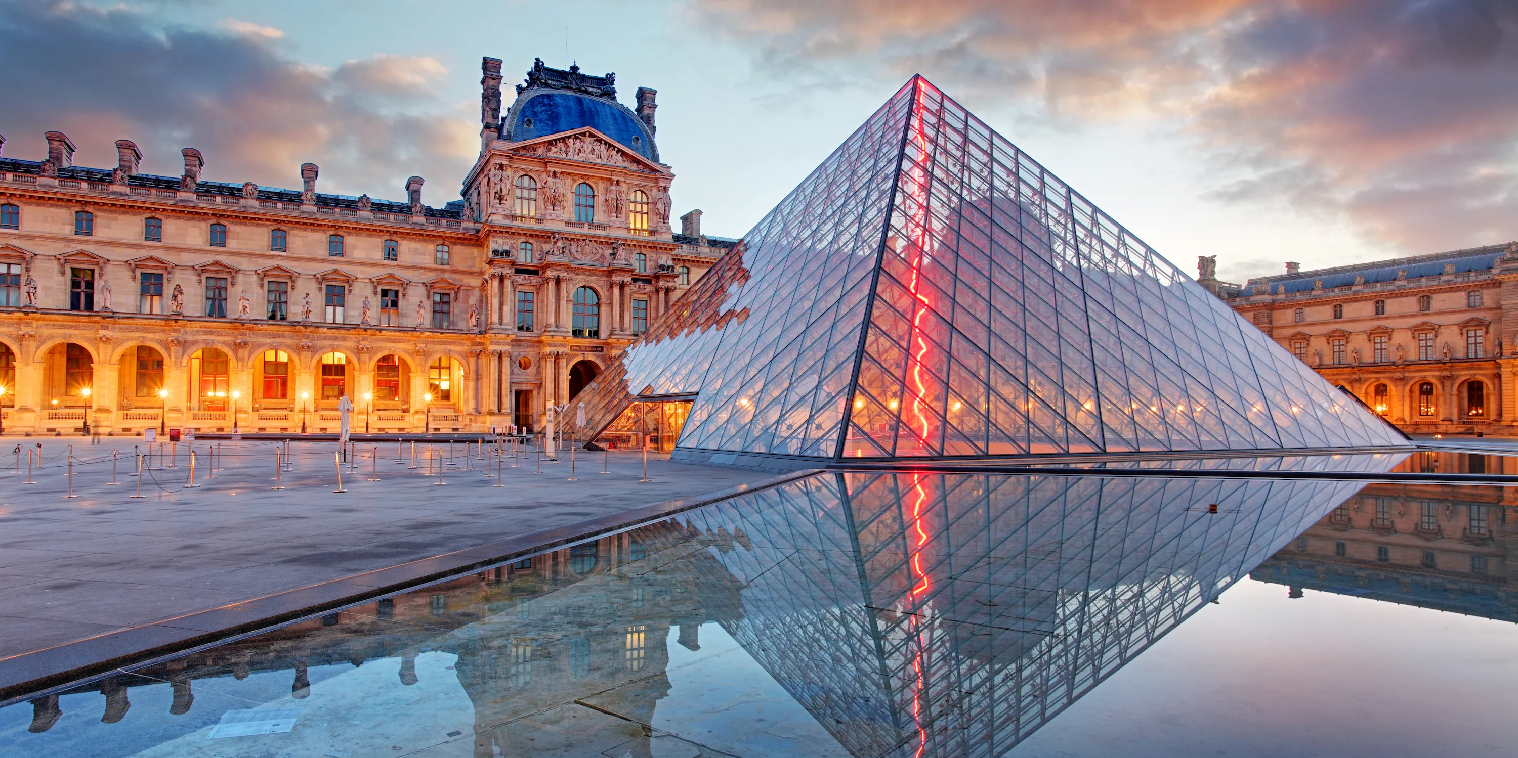 Secrets of Louvre 1 uqpnro Explore the Beauty of Abu Dhabi: Top 5 Tourist Attractions to Visit