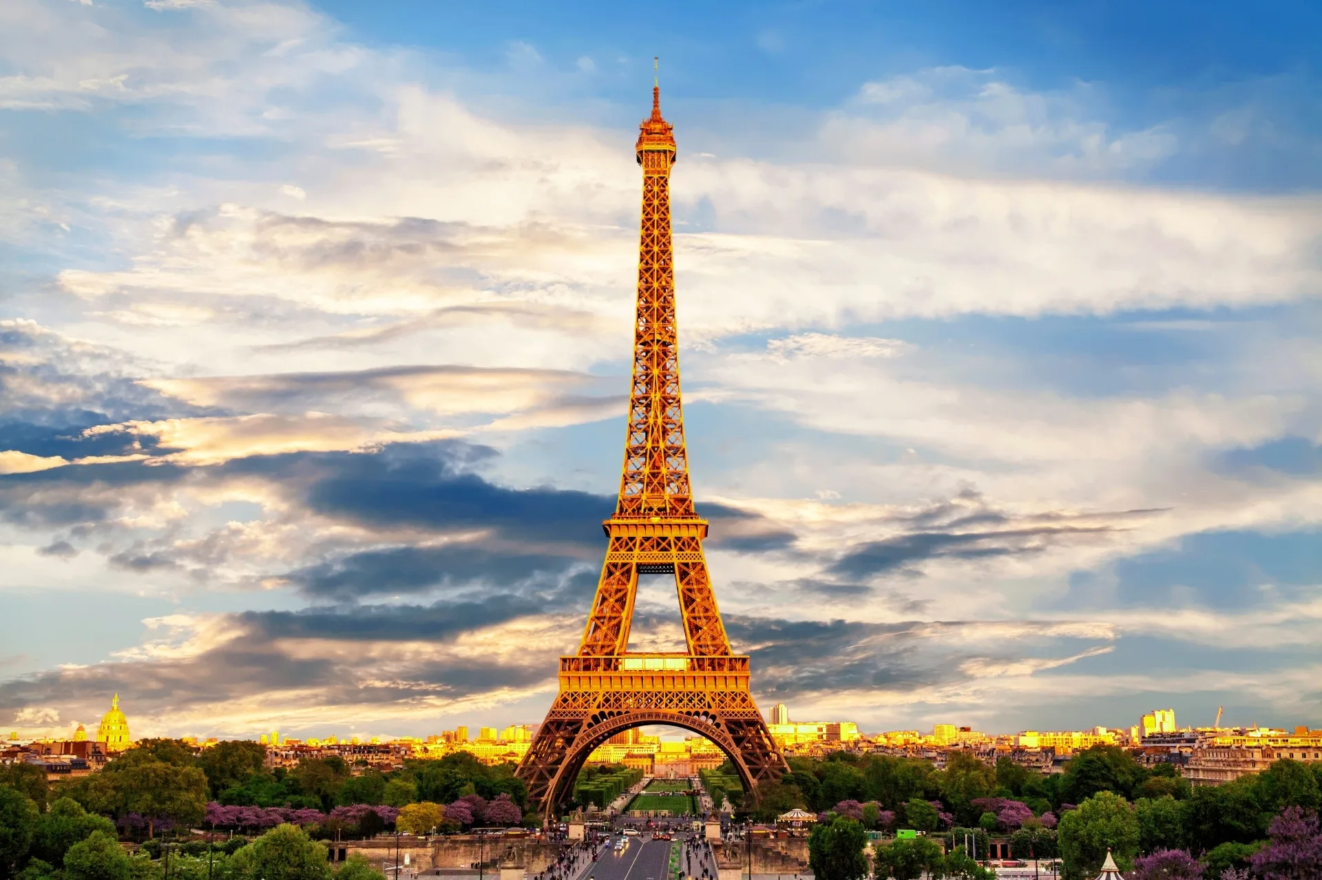 Paris France yltqg2 Explore the Top 5 Must-Visit Tourist Destinations in the Schengen Area