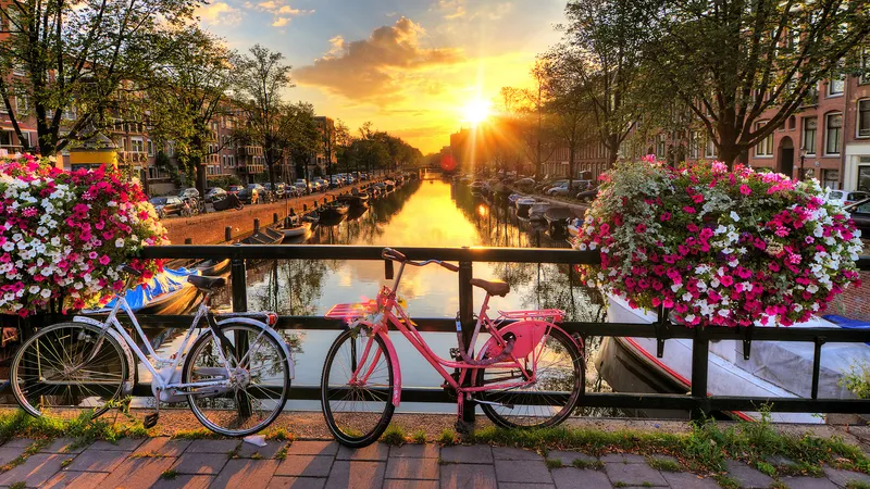 Explore the Top 5 Must-Visit Tourist Destinations in the Schengen Area