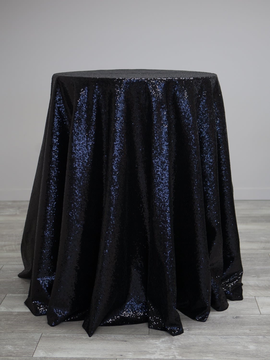 Black Sequin (120" Round Only)