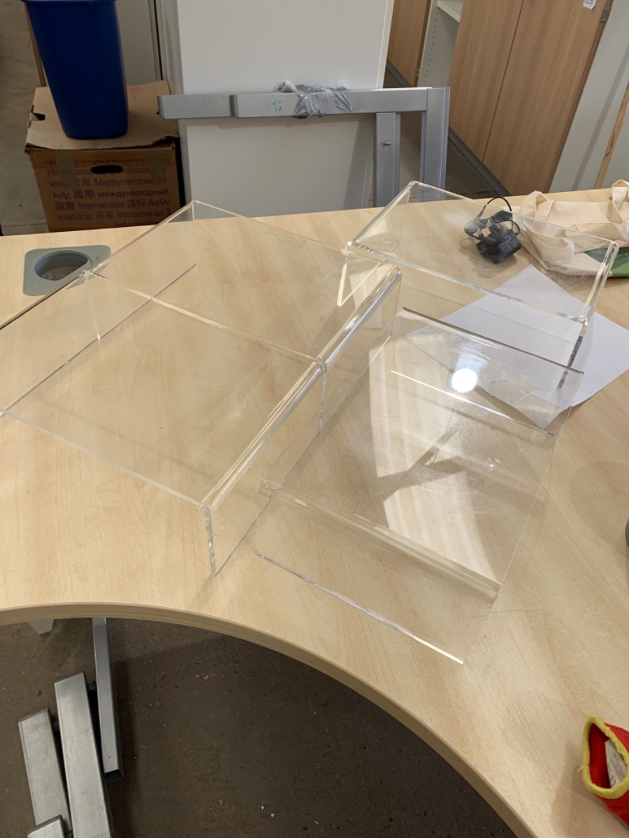 Acrylic Plinth Display Stand x4 just £FREE Item ID 11773