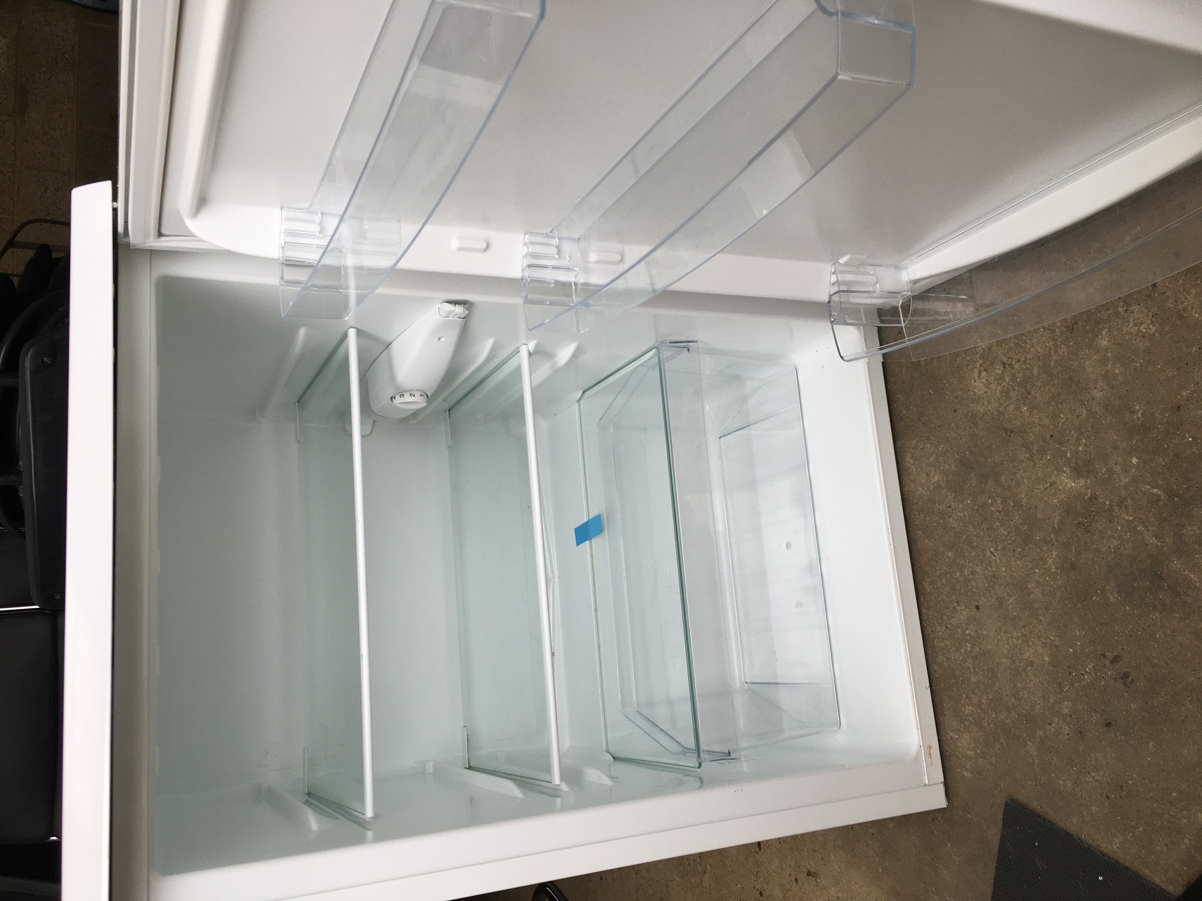 Zanussi under counter Fridge just £25.00 Item ID 15516