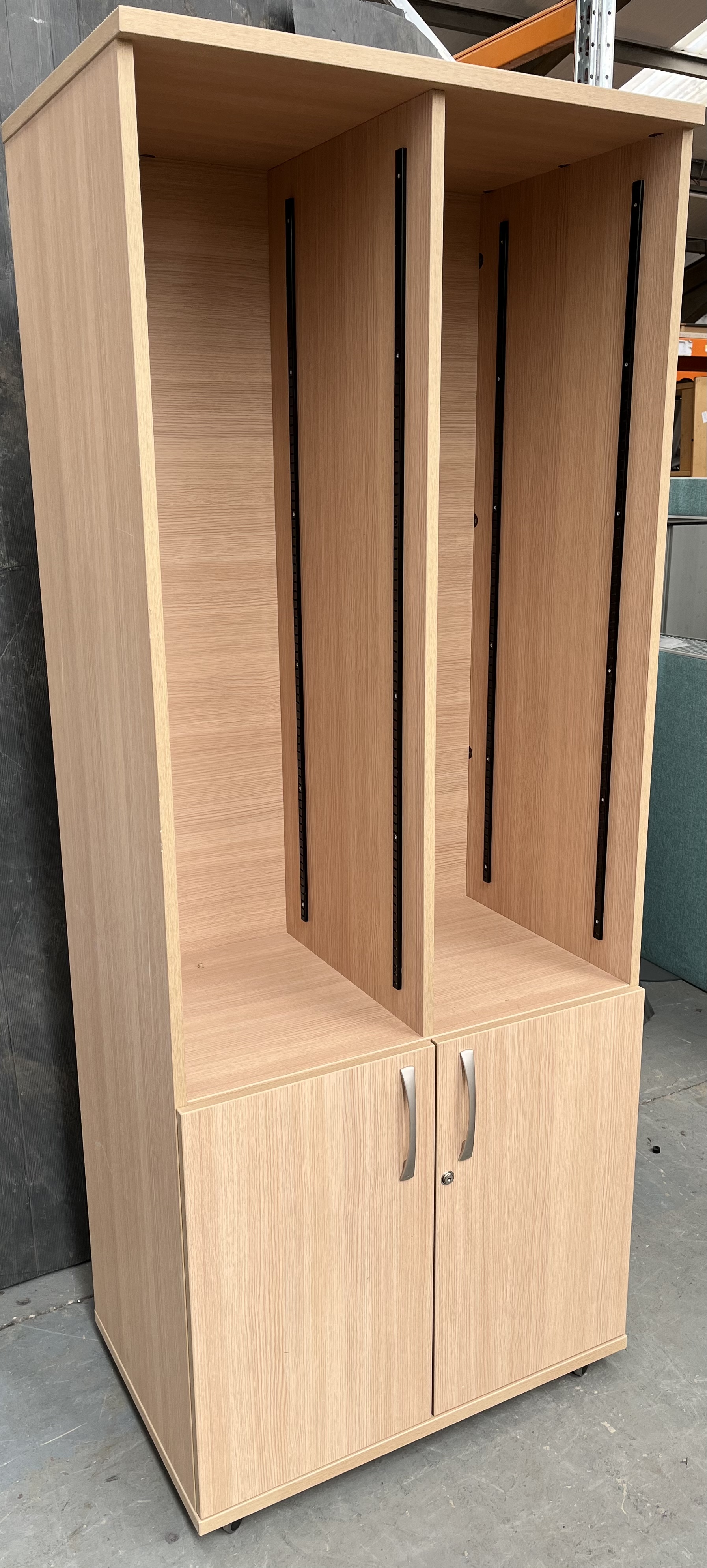 Storage without shelves just £35 Item ID 23218