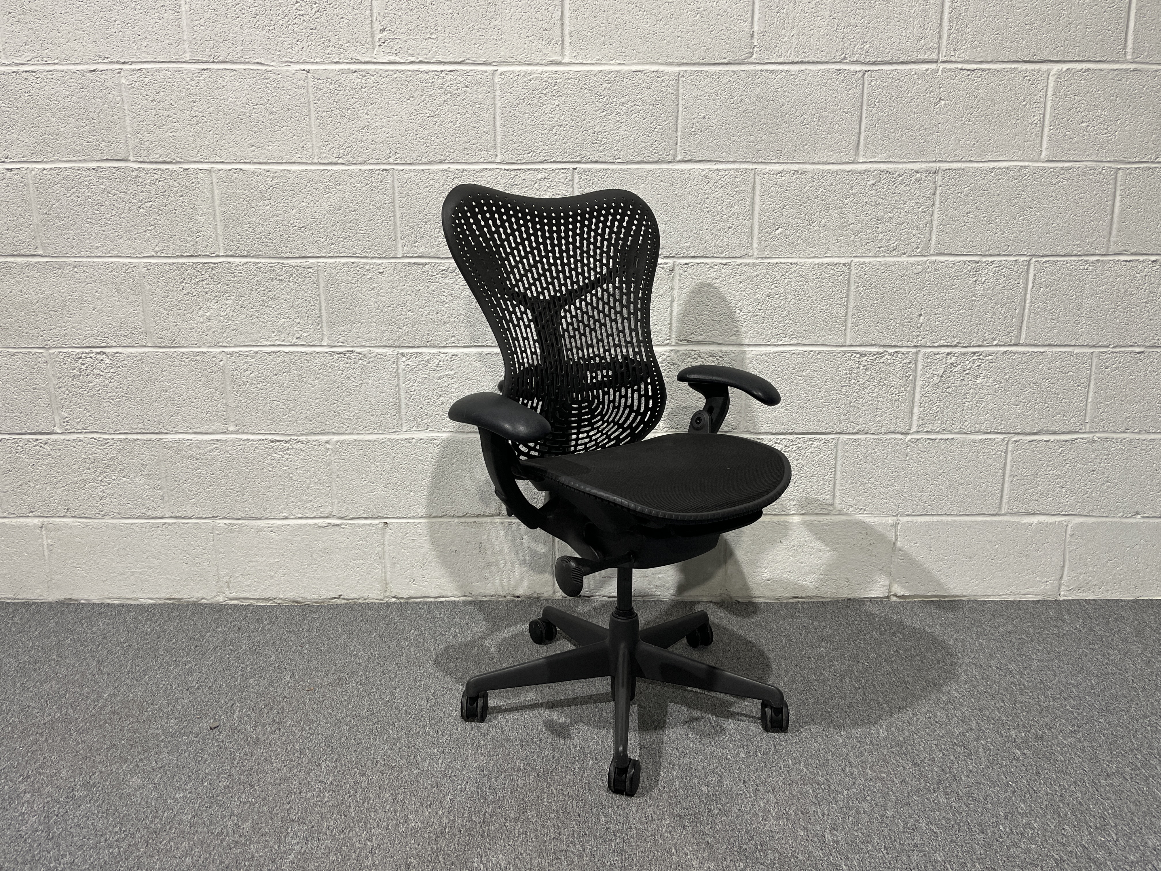 Herman miller sale mirra black