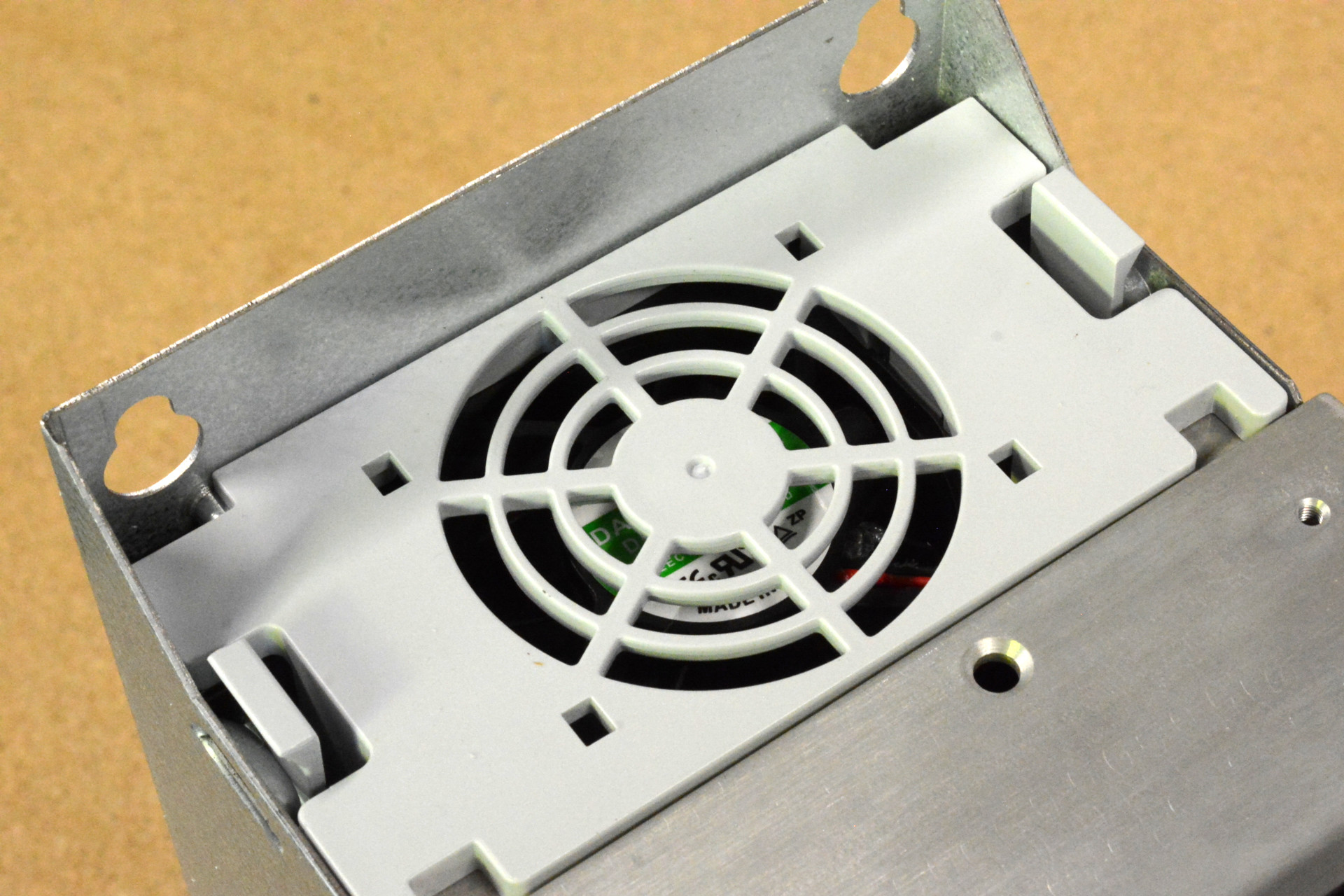 Fan inlet for DX1
