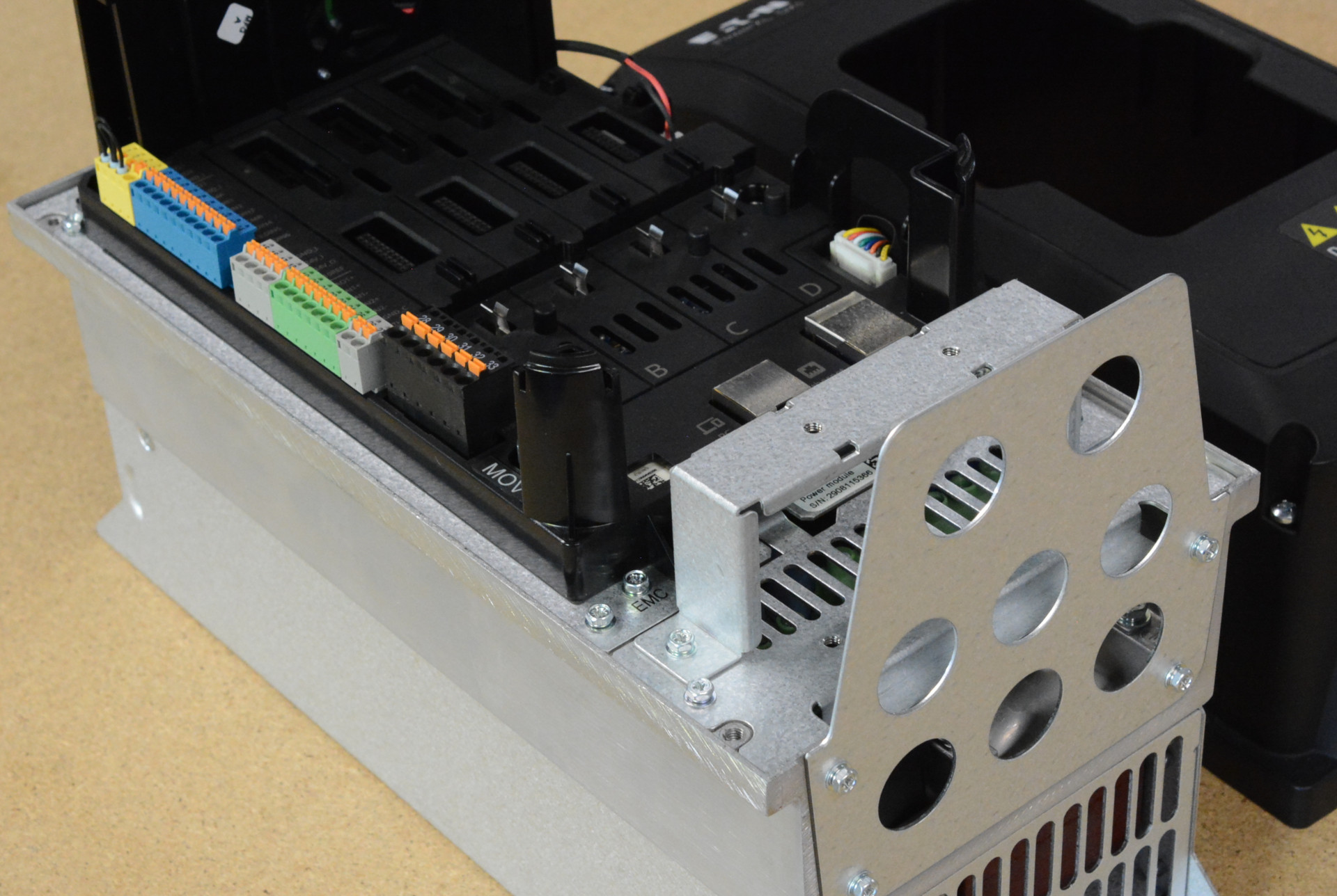 Connectors and space to fit option cards