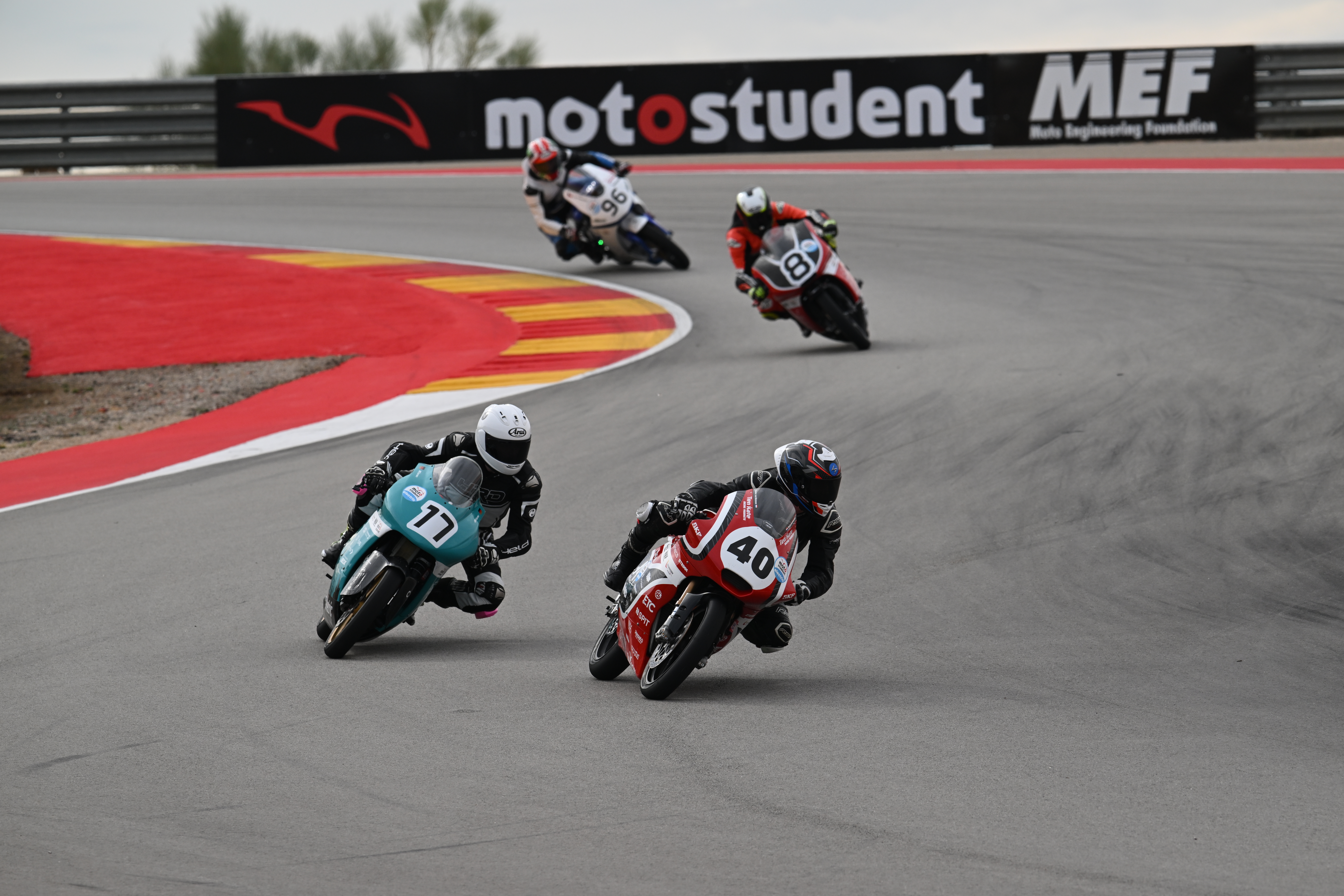 Bikes on circuit
