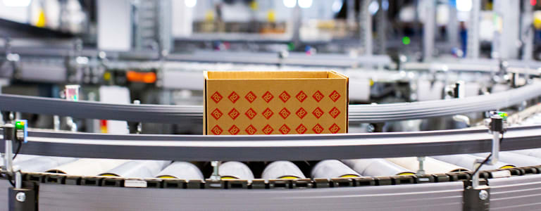 Carton RS sur convoyeur